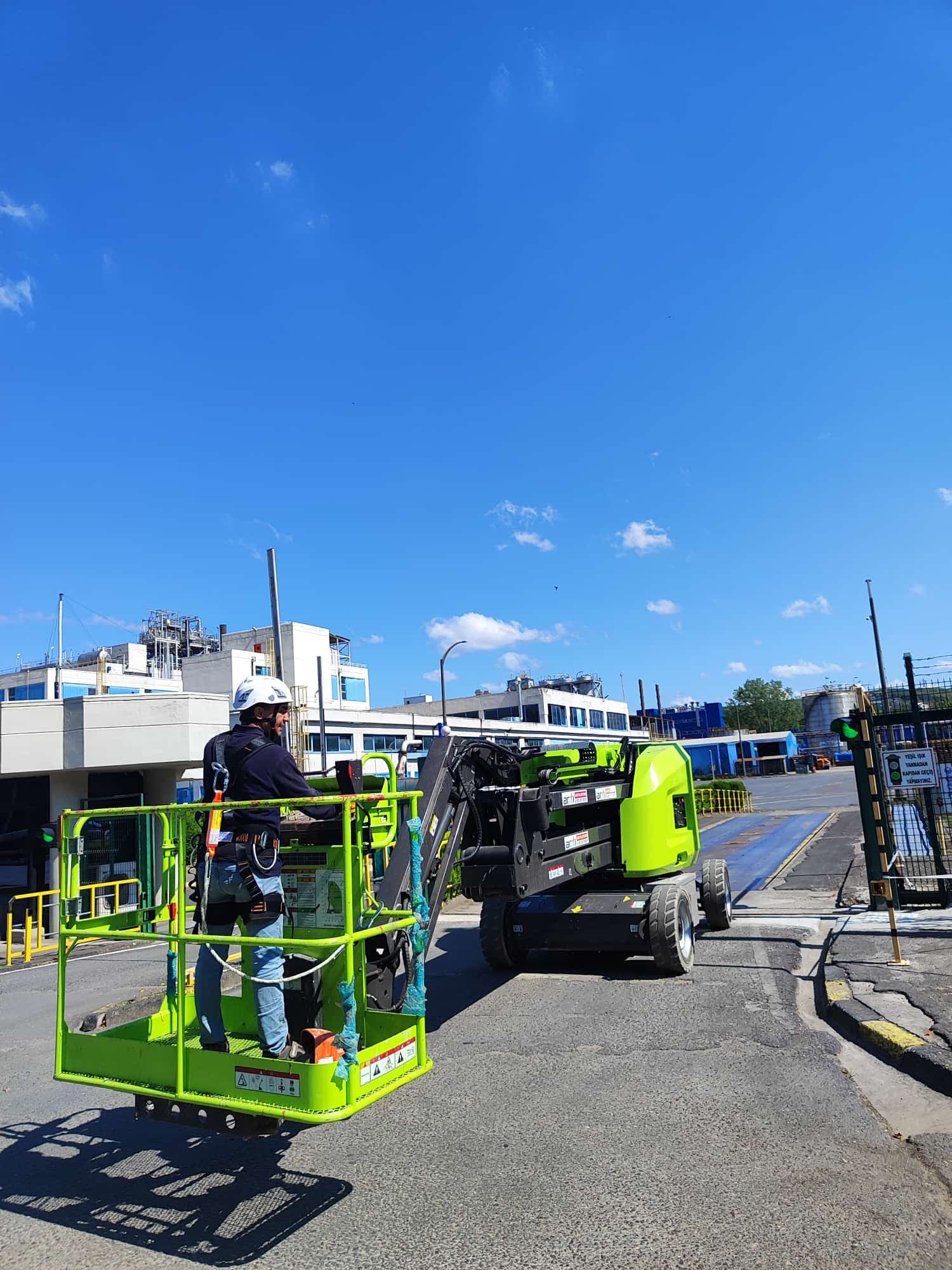 Kütahya Merkez Seramik ve Çini Fabrikaları için Platform Kiralama saha detayı